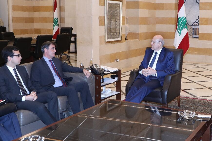 Lebanon'se caretaker prime minister Najib Mikati meets with a delegation from the Ineternational Monetary Fund