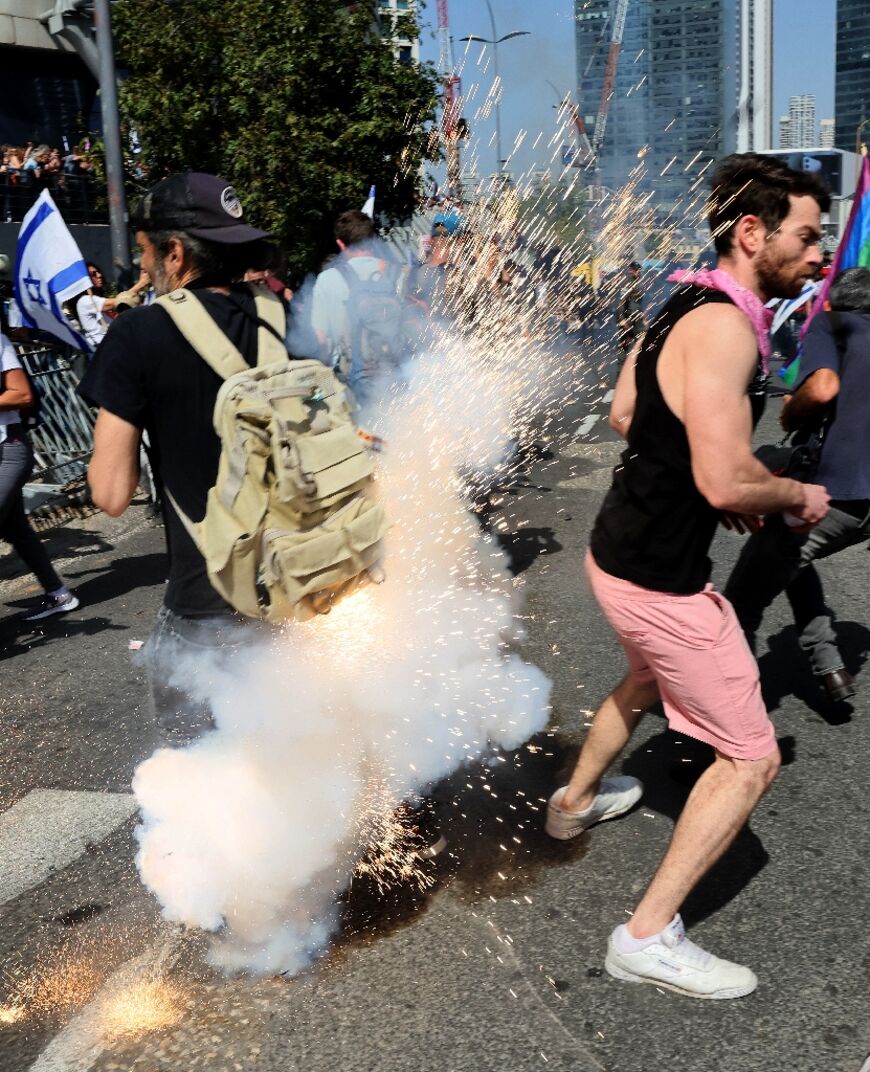 Security forces used stun grenades to disperse protesters in Tel Aviv
