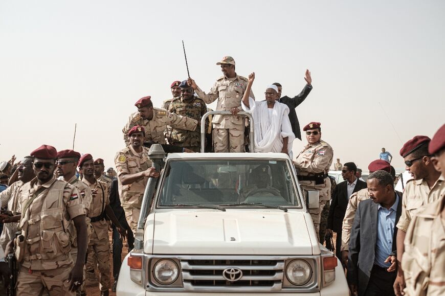 حميدتي الذي يخوض الحرب في السودان