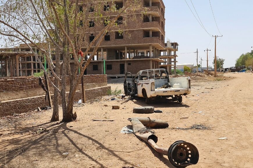 There has been 'widespread looting,' said the UN human rights expert on Sudan 