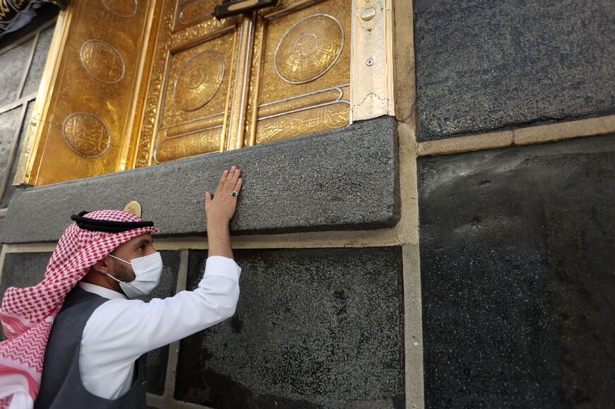 Mecca pilgrimages are a major source of income for Saudi Arabia