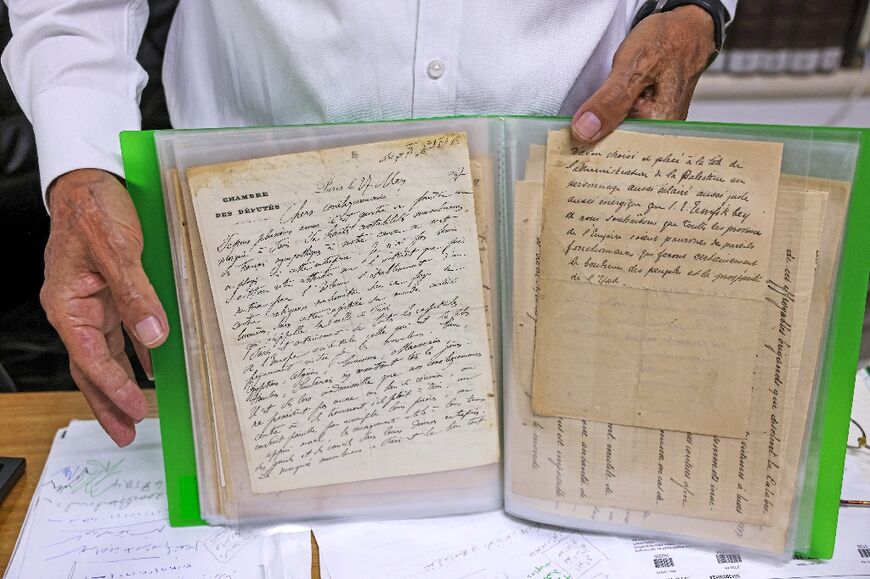 تحتوي مكتبة الخالدي على وثائق من بينها رسالة كتبها قنصل للإمبراطورية العثمانية