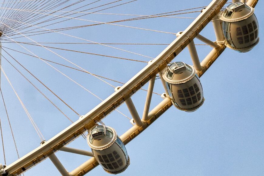 With no official explanation, rumours are rife on the Ferris wheel's apparent technical issues