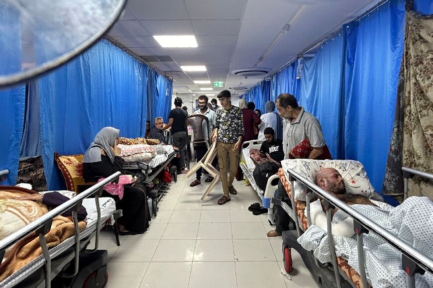 Faced with the advance of Israeli troops and bombardments, tens of thousands of residents in Gaza have sought refuge in hospitals across the city