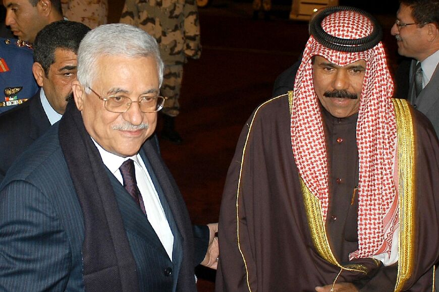 Sheikh Nawaf meeting Palestinian leader Mahmud Abbas in 2006