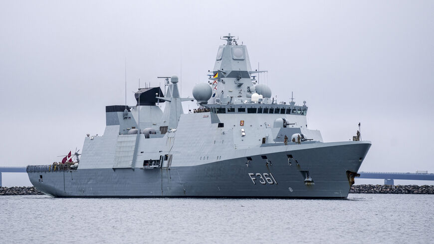 La fregata HDMS Iver Huitfeldt (F361) della Royal Danish Navy arriva alla base navale di Korsoer, Danimarca, il 4 aprile 2024.