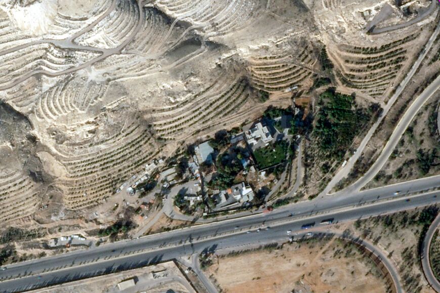 A satellite image of the Fourth Division's Security Bureau headquarters near Damascus