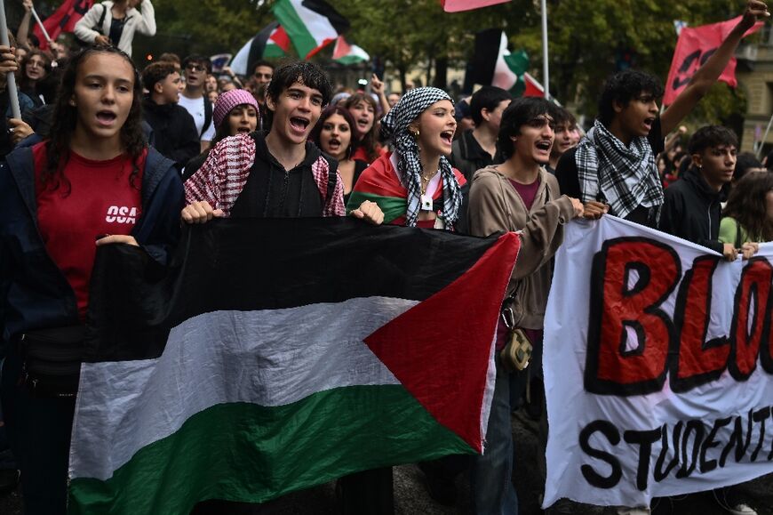 Italians protest to denounce the genocide in Gaza and demand sanctions on Israel