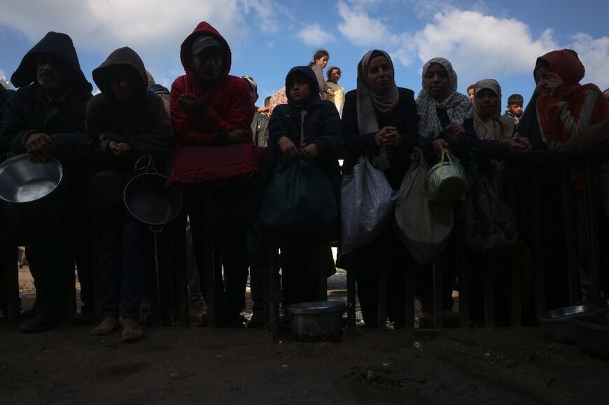 Relief workers fear aid distribution risks collapse