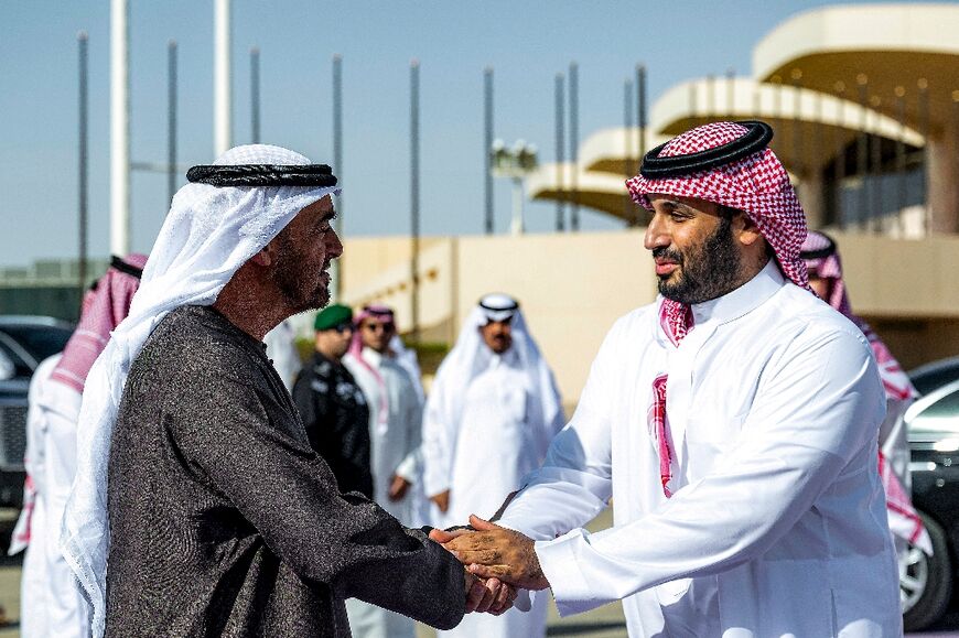UAE President Sheikh Mohamed bin Zayed Al Nahyan (L) was considered a mentor to Saudi Crown Prince Mohammed bin Salman (R)