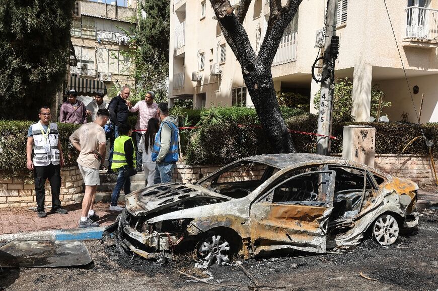 Scene of an Iranian strike over Petah Tikva in Israel on March 31, 2026