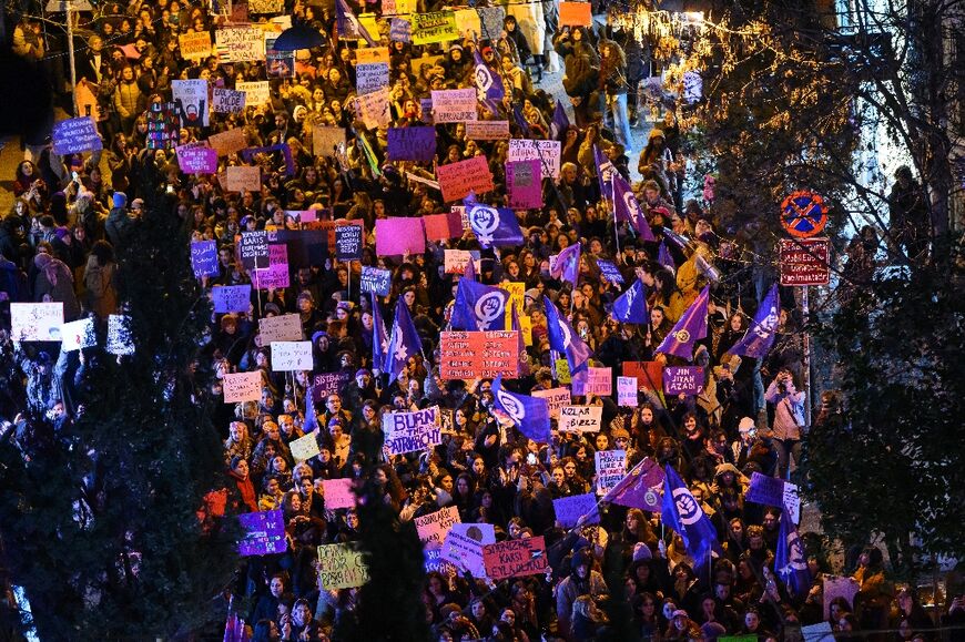 Thousands marched in Istanbul, despite a ban
