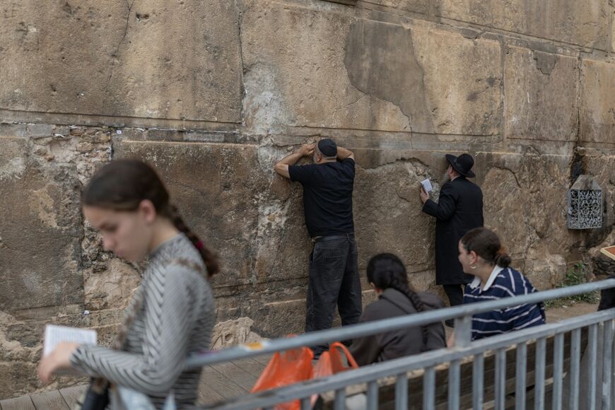 Israelis praying outside the Cave of the Patriarchs in Hebron