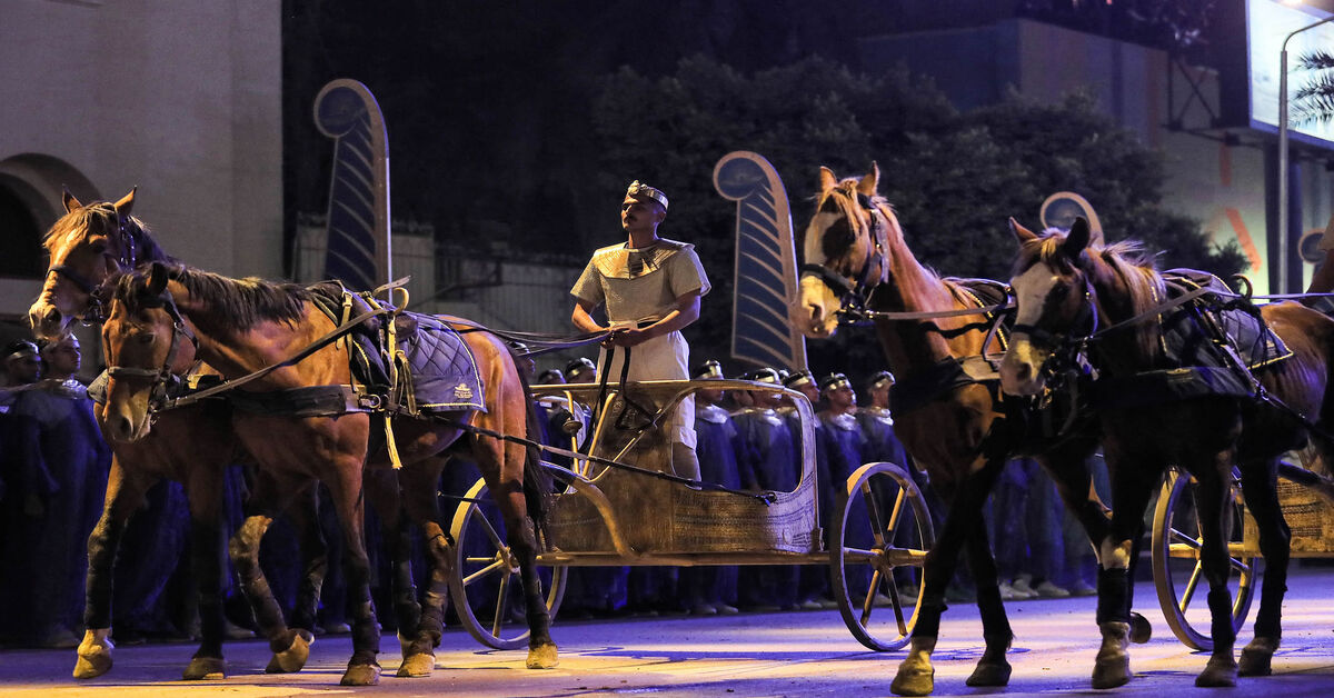 Egypt plans another royal parade, this time for King Tutu0027s gold