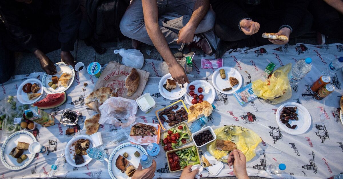 Ramadan becomes political battleground in Turkey - Vimarsana News