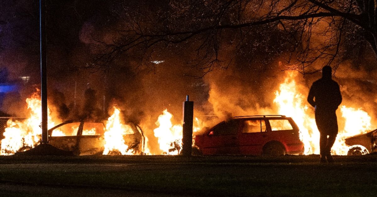 Several dozen hurt in days of unrest in Sweden