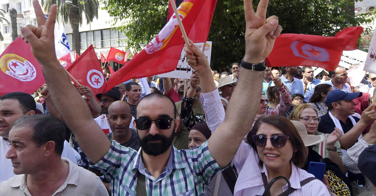 General strike in Tunisia prompts warnings of imminent social tension - Vimarsana News