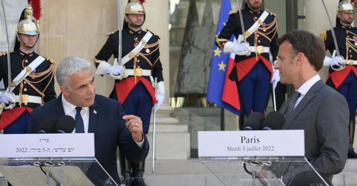 Lapid, Macron discuss Hezbollah, Iranian nuclear deal in Paris - Vimarsana News