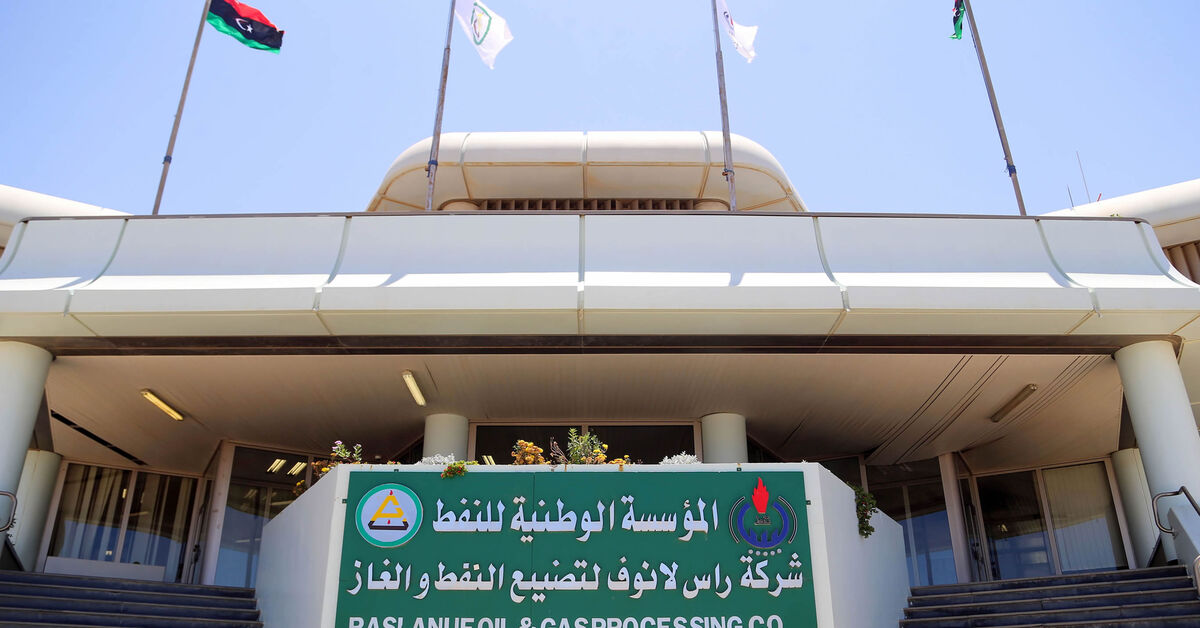 Security unrest sparks protests in southern Libya, threatens oil output