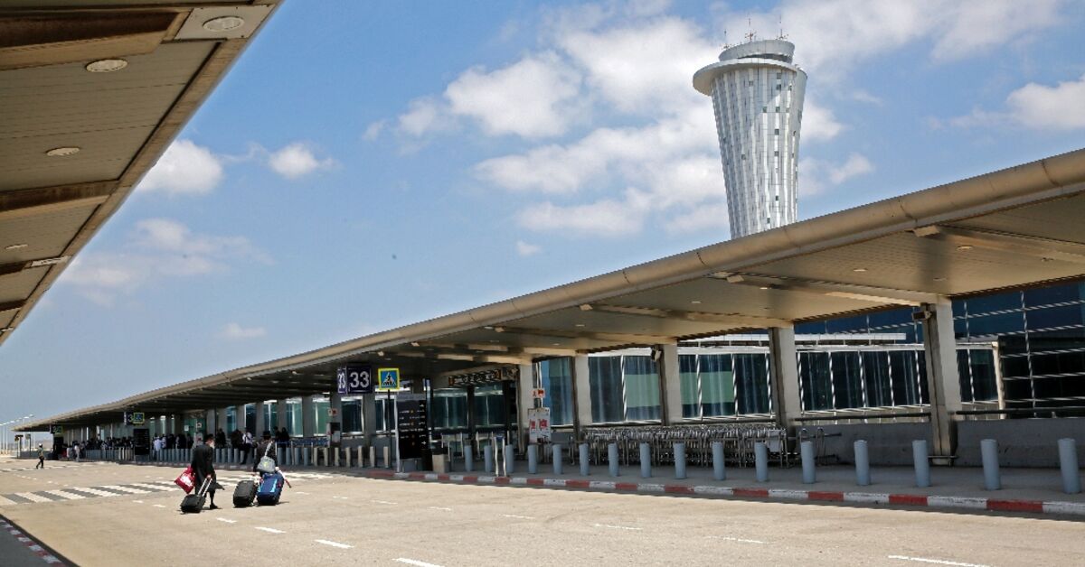 Emigre Palestinians hurry back to visit fearful of new Israeli rules - Vimarsana News