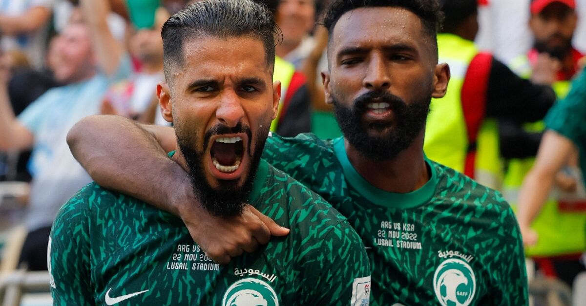 فرحتنا واحدة: فوز السعودية بكأس العالم يثير وحدة عربية نادرة