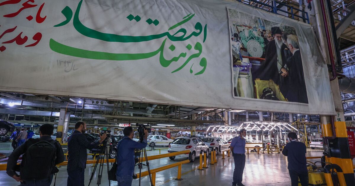 L’Iran sanctionne les constructeurs automobiles français – Al-Monitor : Une couverture indépendante et fiable du Moyen-Orient