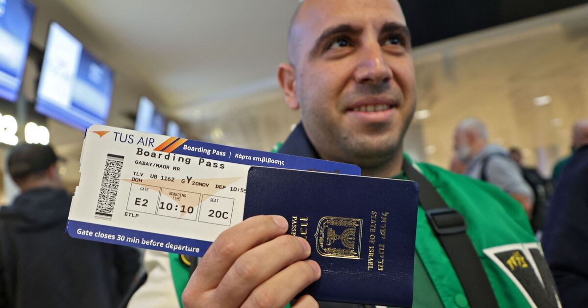 Israeli soccer fans find cold welcome in Qatar - Vimarsana News