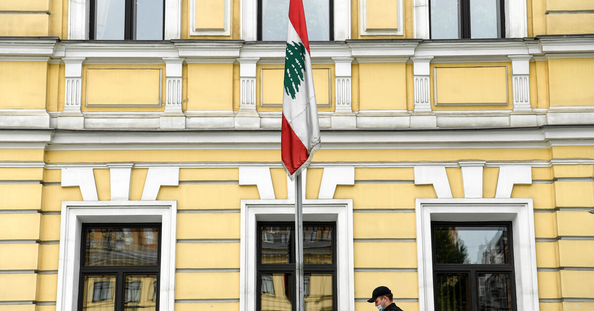 Lebanese expatriates face high passport fees AlMonitor The Middle