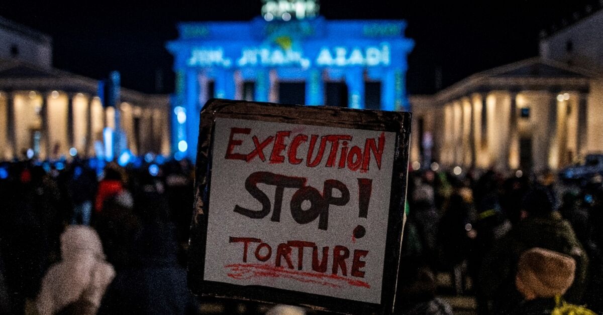 Iran hangs four Kurds on Israel spying charges - Vimarsana News