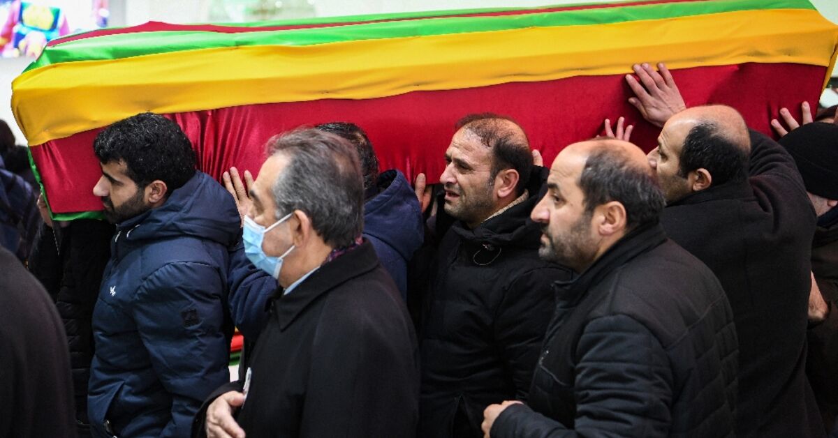 Tears and anger at Paris funeral for Kurdish shooting victims - Vimarsana News