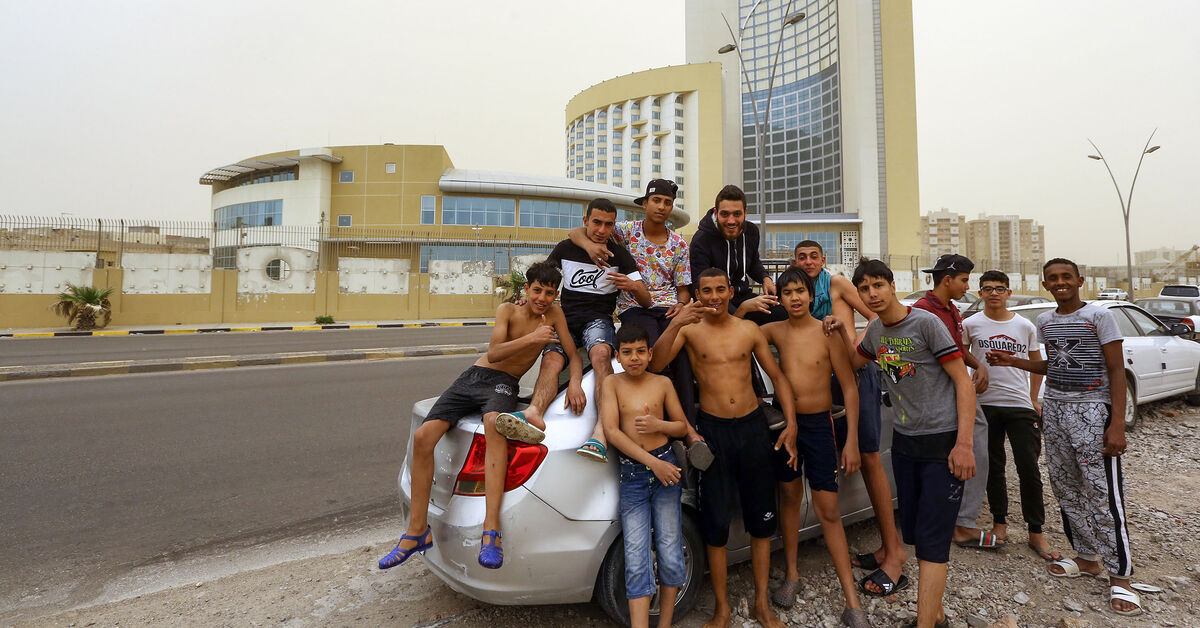 Libyan artists turn to black comedy to show youth exploitation