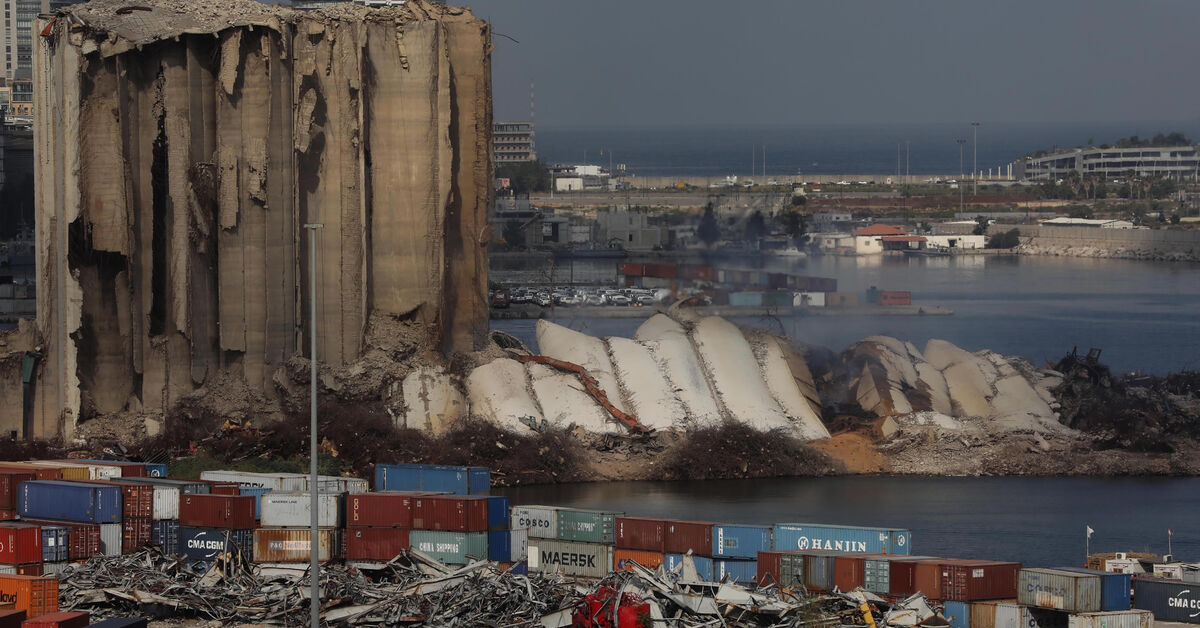 Бейрута россия. Взрыв в порту Бейрута в августе 2020. Порт Бейрута 2022.