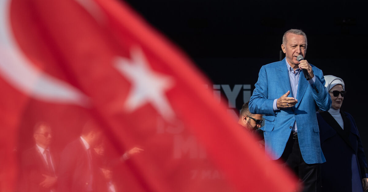 Türkiye seçimleri: 73 ülkede yüzde 51 gibi rekor bir katılımla devamsız oylama sona erdi