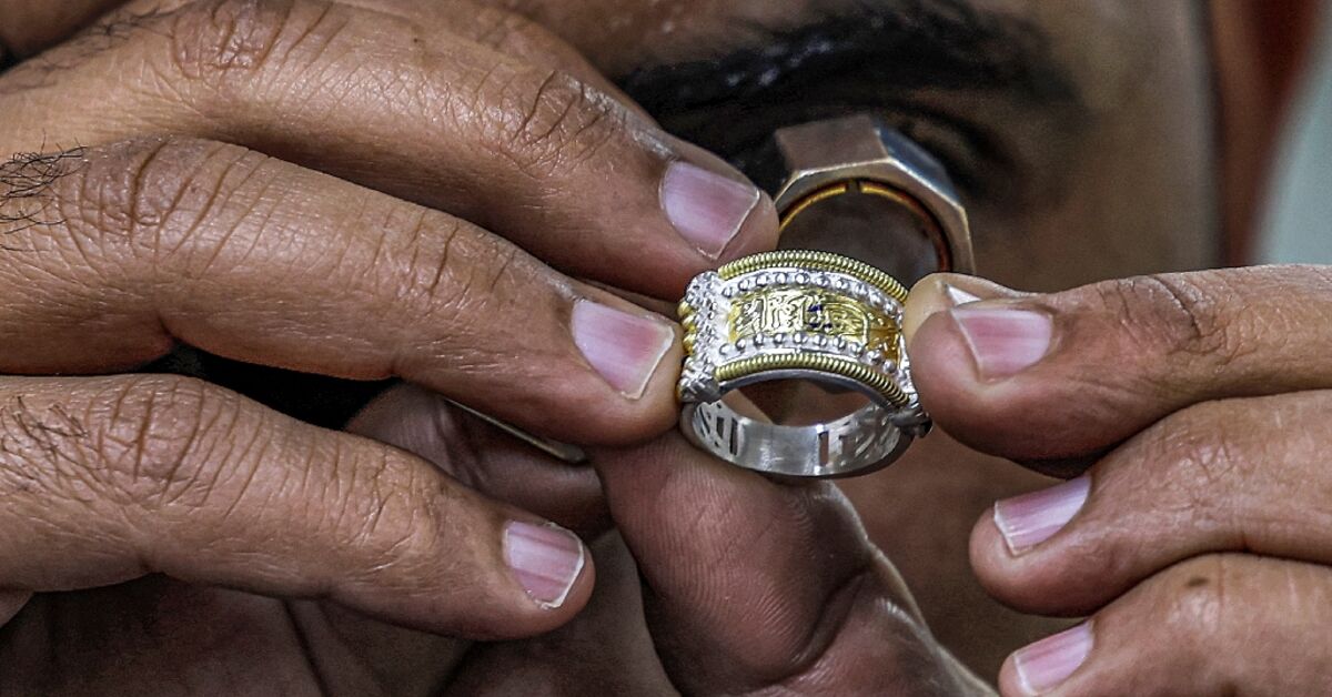 Egyptian artisans carve a path to world luxury markets - Vimarsana News