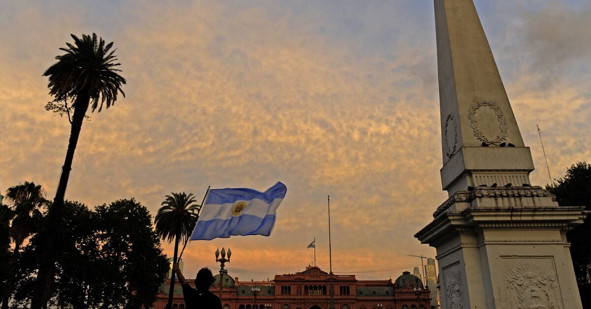 Lebanon Argentina issues arrest warrant for 4 Hezbollah operatives in