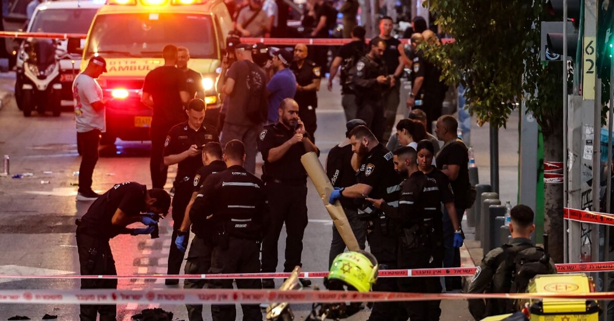 Palestinian gunman kills Israeli, shot dead in Tel Aviv - AL-MONITOR ...