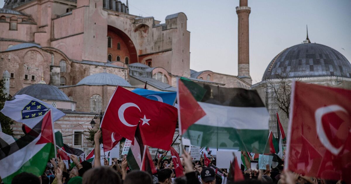 Eying Gaza mediator role, Turkey cools Hamas ties, Erdogan restrains ...