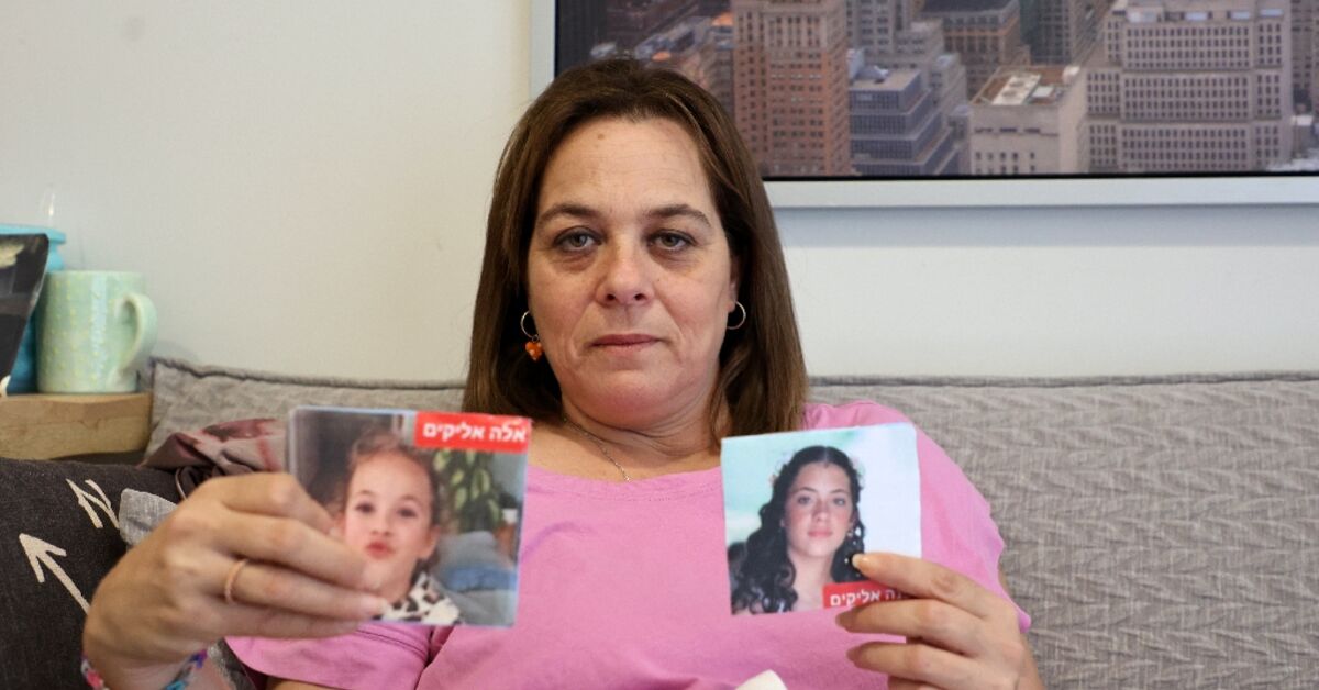 Israeli mother of hostages torn between hope and despair - Vimarsana News