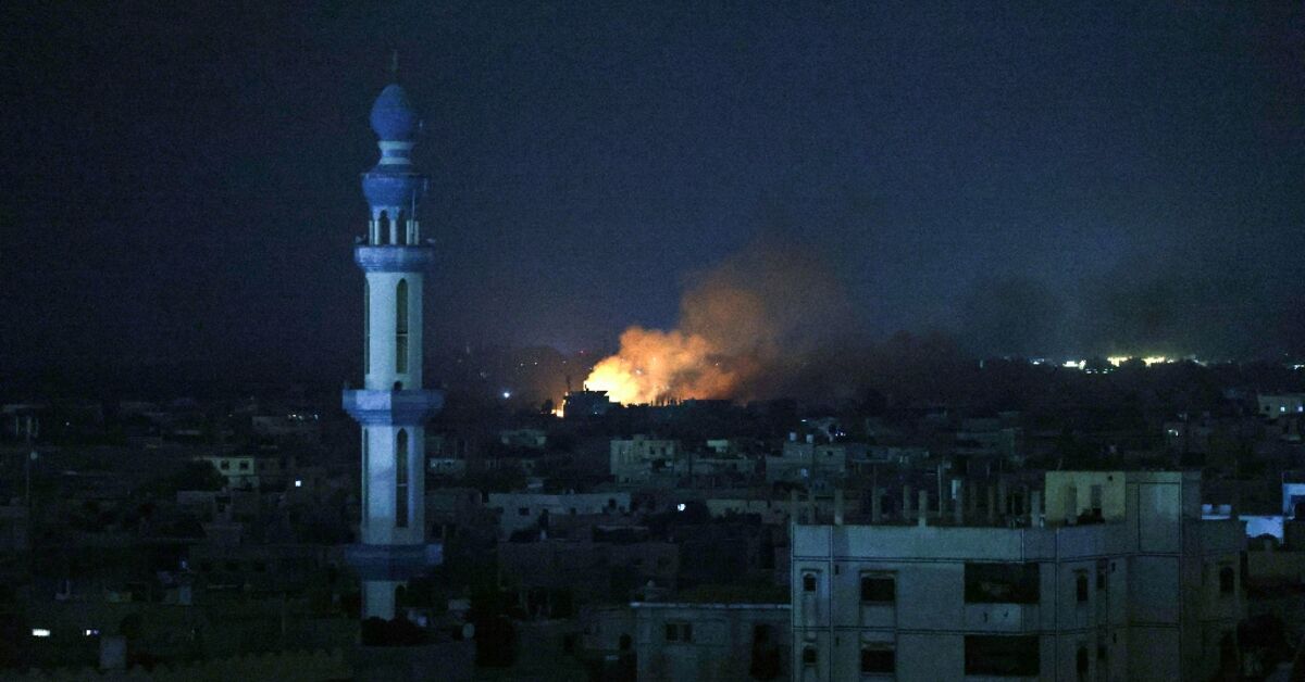 Biden urges protection of Gaza hospital as conditions worsen - Vimarsana News