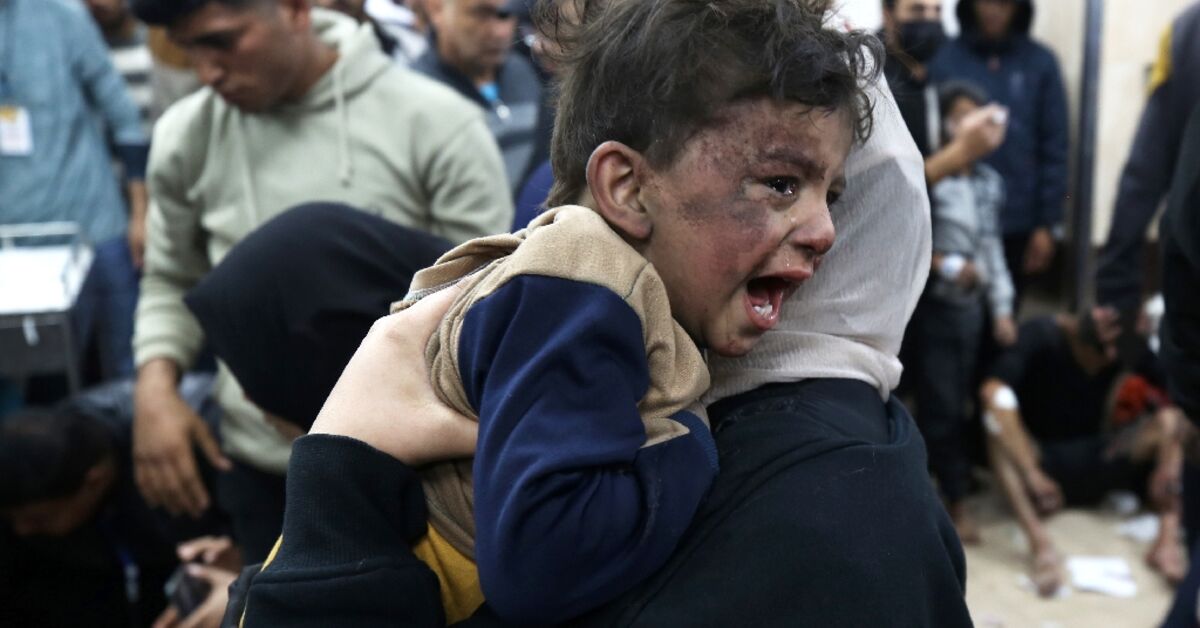 Gaza deaths pass 18,200 as battles rage - Vimarsana News