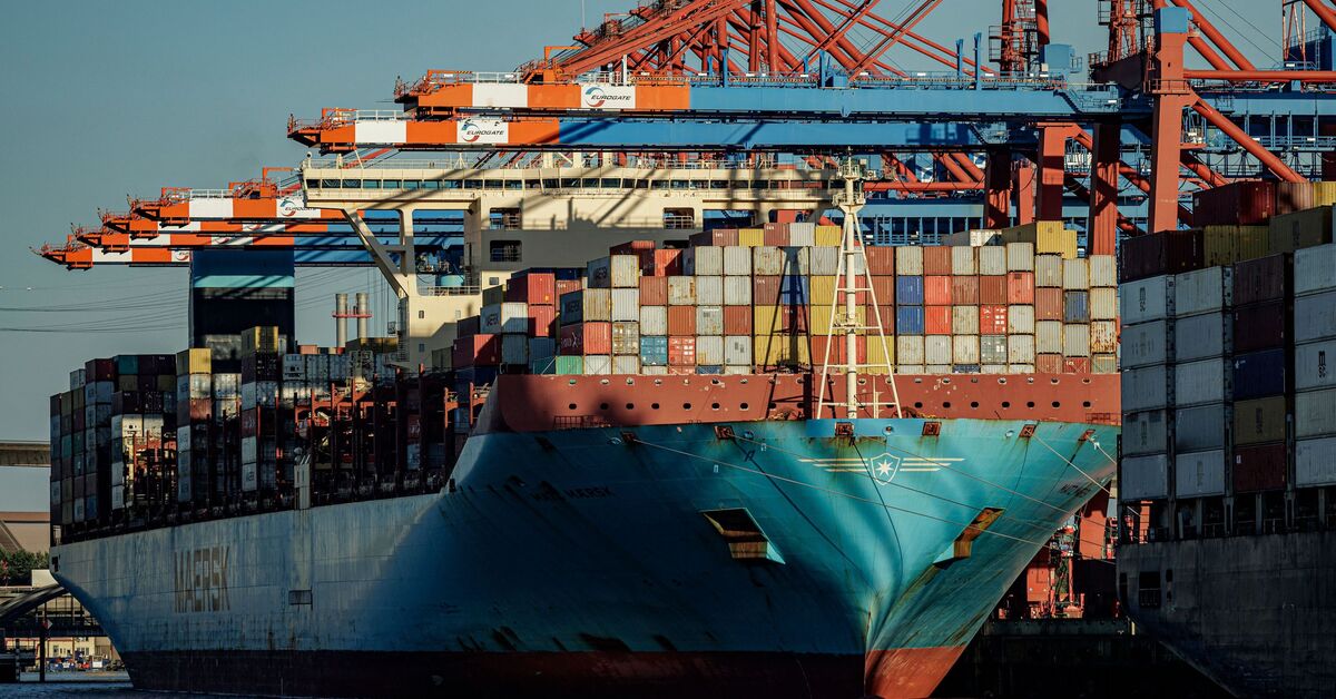 Explainer: Major shipping giants resume Red Sea routes amid Houthi attacks - Vimarsana News