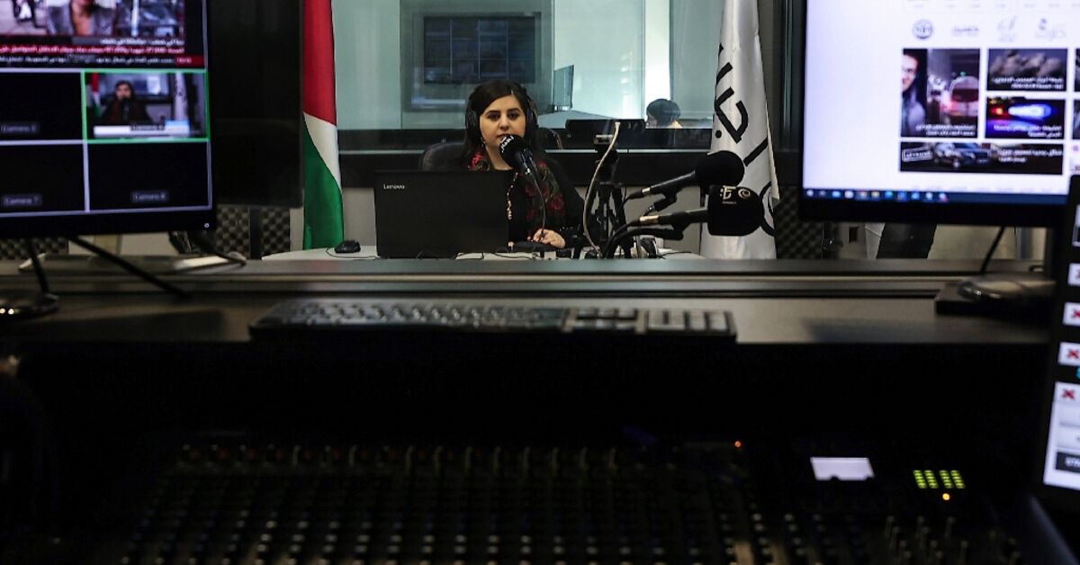 'Dad, come back': Palestinians send radio messages to loved ones in Israeli jails - Vimarsana News
