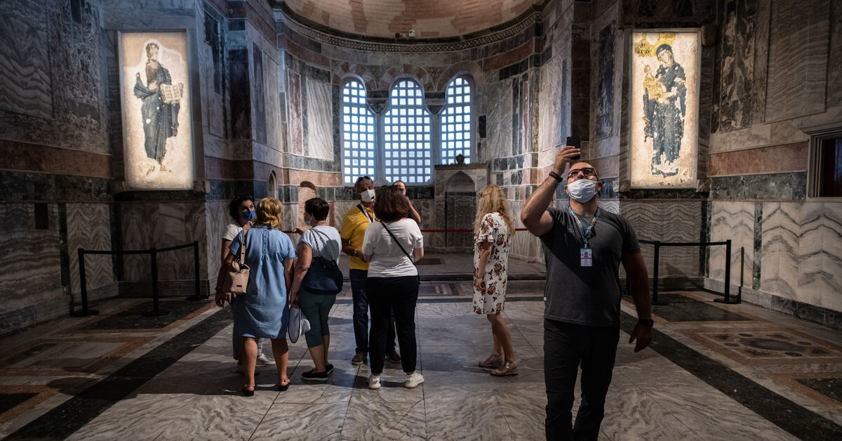 Başbakan'ın Türkiye ziyareti öncesinde Erdoğan'ın Bizans Kilisesi'ne geçmesi Yunanistan'ı endişelendiriyor