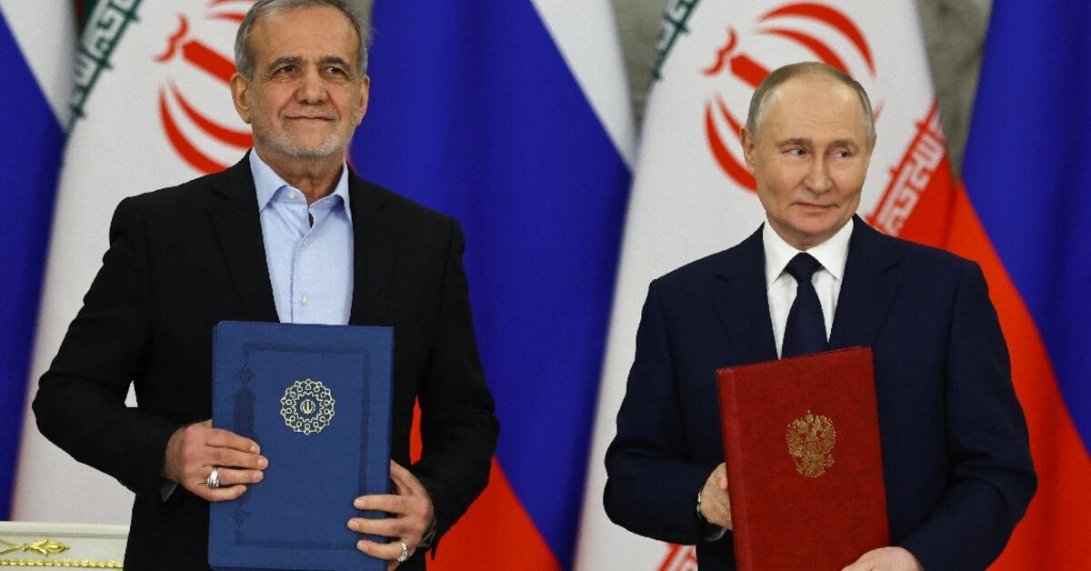 Russia, Iran harden military and trade ties in new pact
