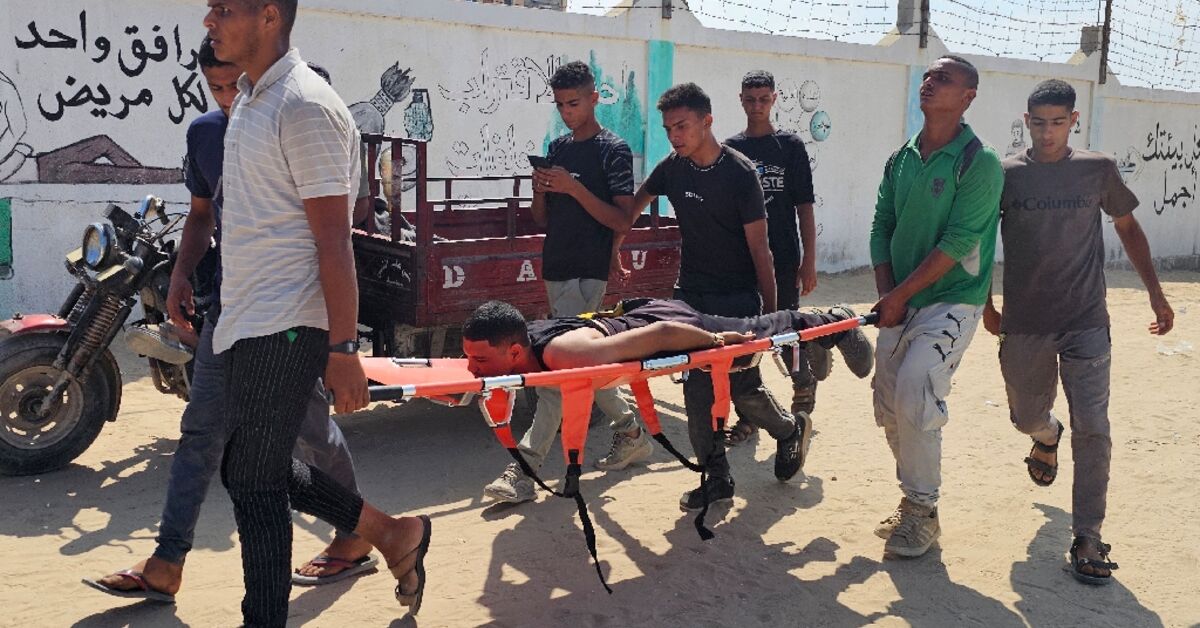 Gaza rescuers say Israeli fire kills 20 waiting for aid - AL-MONITOR ...