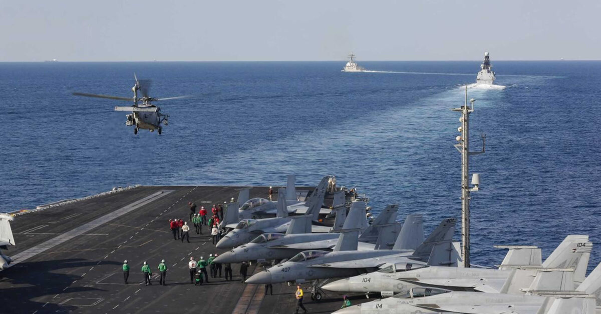 USS Abraham Lincoln carrier strike group reaches Middle Eastern waters
