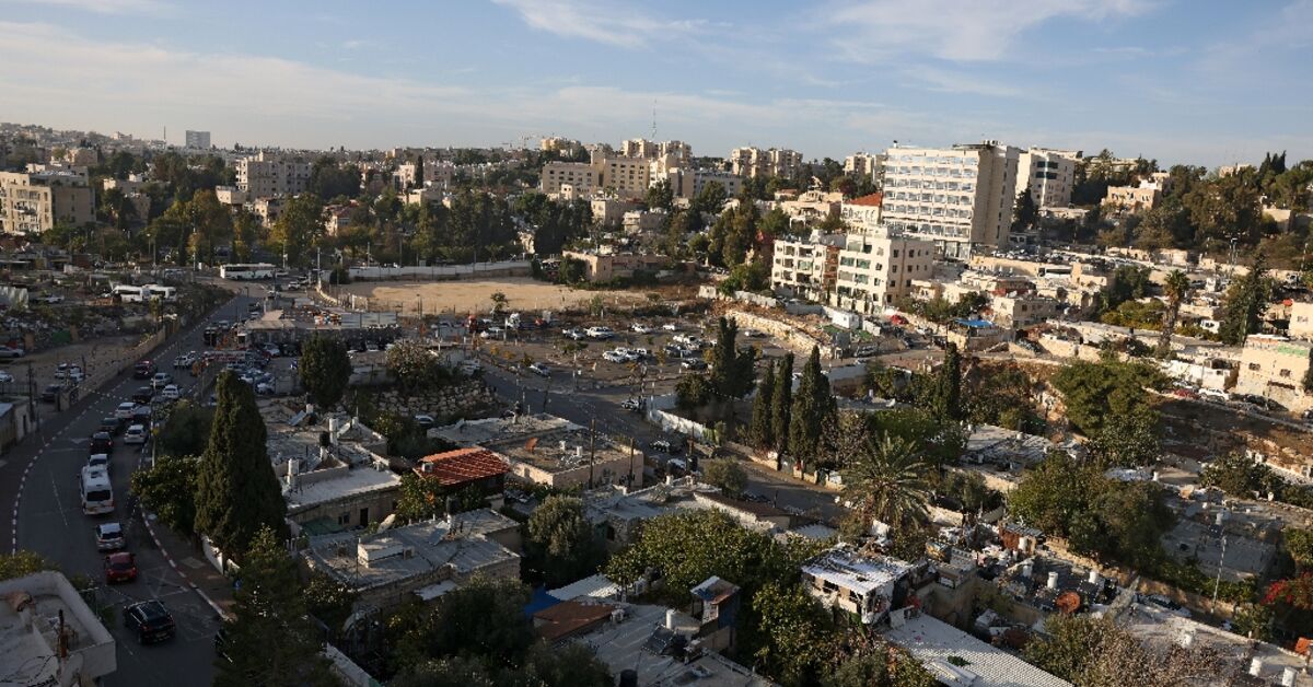 S.Africa says 'suspicious' flights from Israel show 'agenda to cleanse Palestinians"