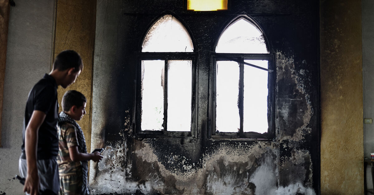 Israeli settlers torch, vandalize West Bank mosque as attacks skyrocket