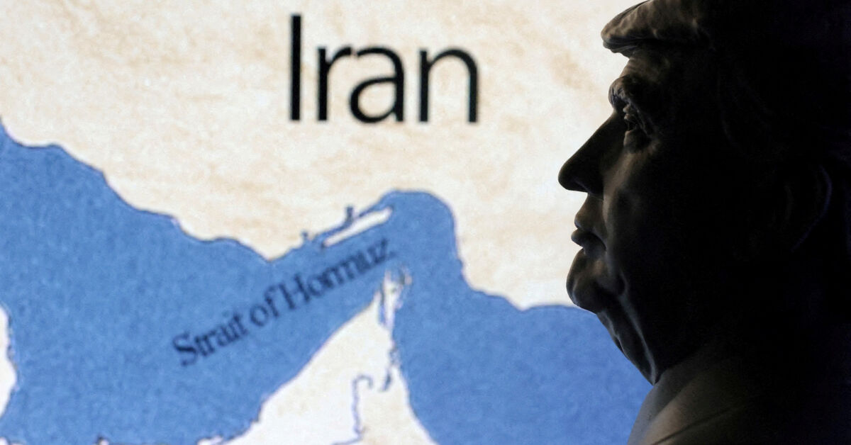 US issues fresh guidance to vessels transiting Strait of Hormuz as Iran tensions simmer