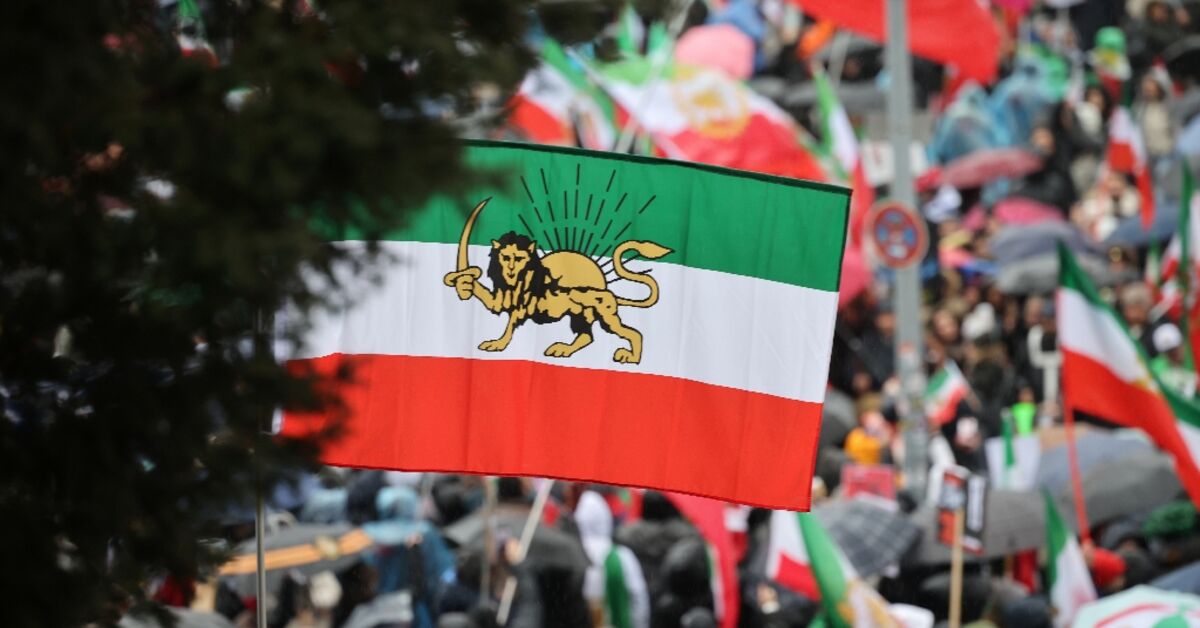 Son of Iran's last shah urges US action as supporters rally in Munich